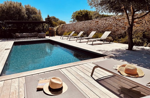 Bonifacio Villa | Nueva ciudad encantadora con piscina en los maquis de Bonifacia