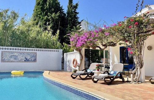 Praia da Luz Villa | Villa exclusiva con piscina climatizada cerca de Sandy Beach, senderismo, golf y bodegas