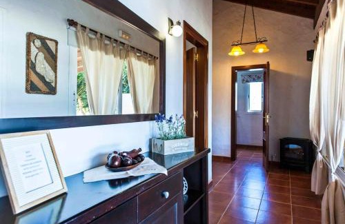 La Oliva Villa | Charming Villa with Sea View in El Roque, Private Pool