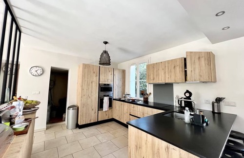 Le Mourillon Villa | Charming villa with swimming pool in a quiet area close to the sea