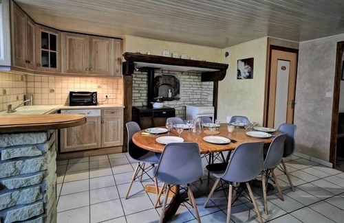 Mazeyrat-Aurouze Cabaña | Casa rural renovada con jardín, cerca de Chavaniac-Lafayette y Langeac