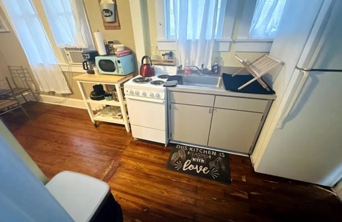 Innovation District Apartamento | Charming vintage apartment in nice Gainsville