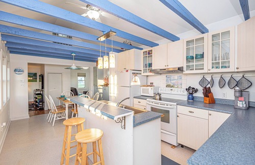 Fishing Creek Otro | Waterfront farmhouse 10 minutes from Blackwater National Wildlife Refuge