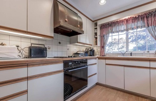 Southport Cabaña | Charming Waterfront Cottage with Private Dock