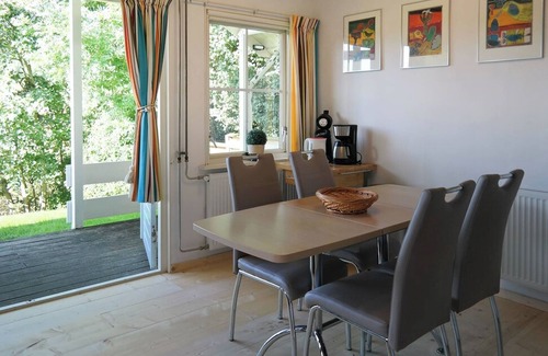 Anjum Chalet De Esquí | Charming Waterfront Chalet Near Lauwersmeer