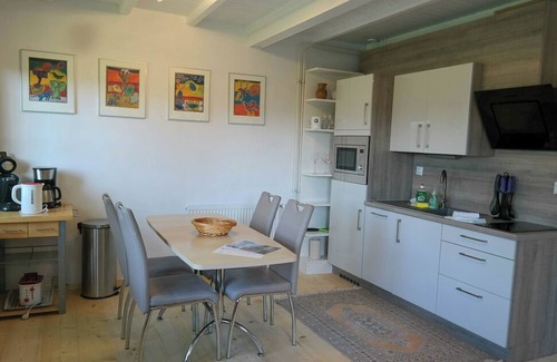 Anjum Chalet De Esquí | Charming Waterfront Chalet Near Lauwersmeer