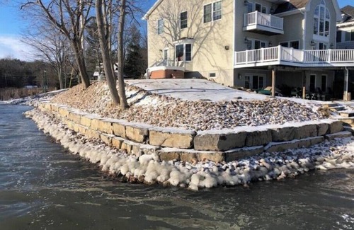 Clayton Apartamento | Charming Waterfront duplex docks. small dog welcome