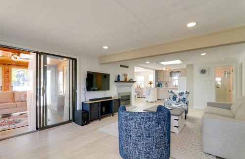West Yarmouth Casa | Charming West Yarmouth Home about 2 Mi to Beach!