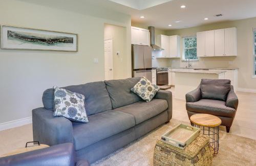 Seven Coves Casa | Charming Willis Hideaway Less Than 1 Mi to Lake Conroe!