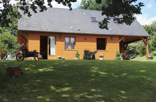 Thoire-sur-Dinan Cabaña | Casa rural de madera con jardín, fibra óptica y vistas a la campiña