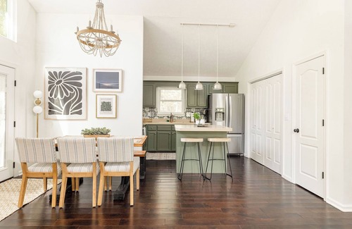 Kingston Springs Cabina | Charming Woodland Cabin Retreat: Cozy & Relaxing Escape near Nashville