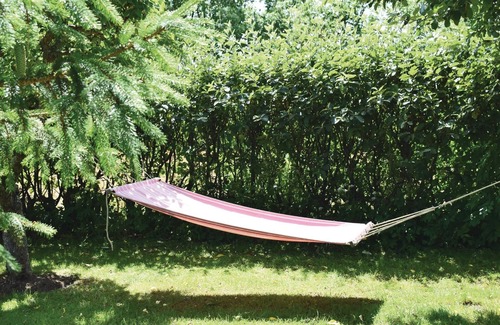 Harplinge Casa | Charmingly furnished vacation home where you live high up and with a completely open floor plan.