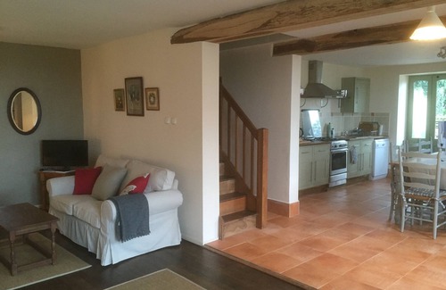 Nouvelle-Aquitaine Casa | Casa de piedra antigua con encanto renovado