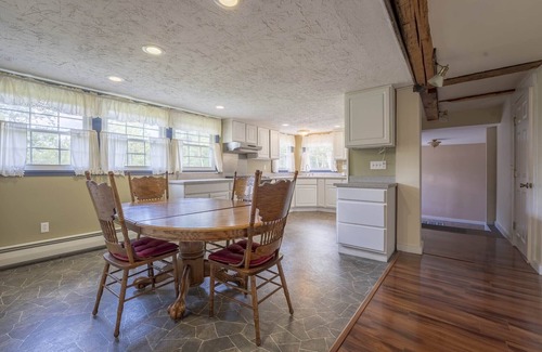 Bethlehem Casa | Charmingly updated 4-bedroom 4-bath mansion w/views in fabulous White Mountains