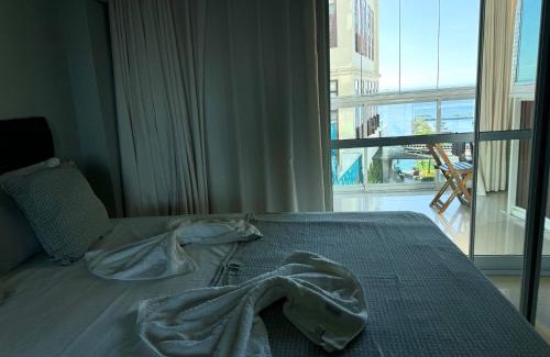 Dois de Julho Apartamento | Charmoso Apt no Cloc Marina