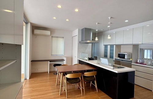 Minami-Alps Casa | [Charter & cleanliness] Flexible pricing! Long-term stays welcome! ｜ 4LDK ・Yard & parking space included!