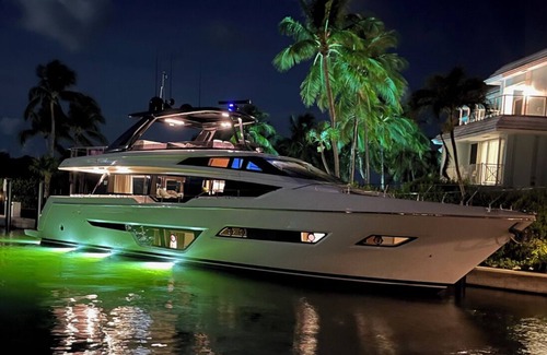 Paradise Island Alquiler De Eote | Charter New Luxury 80’ Yacht Bahamas 40k 5 nights