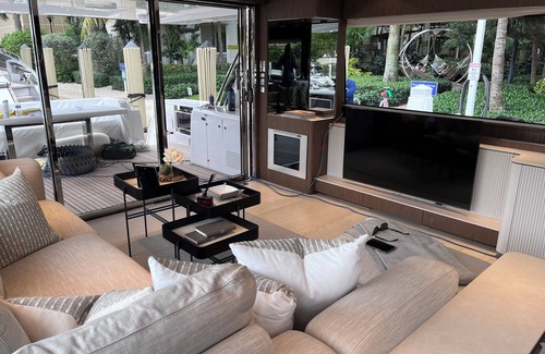 Paradise Island Alquiler De Eote | Charter New Luxury 80’ Yacht Bahamas 40k 5 nights