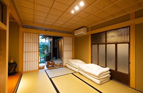 Karasuma Casa | Chartered Kyomachiya Hiyori Gojo Hiyori Gojo A / Kyoto Kyōto