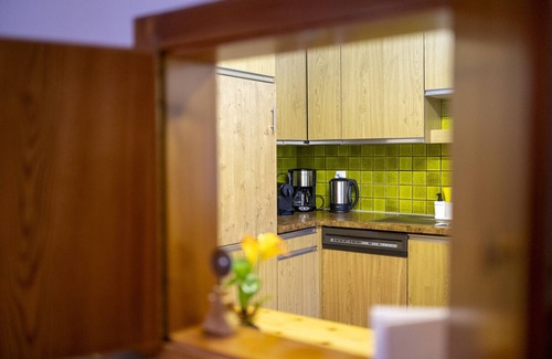 Sent Apartamento | Chasa Bügliet: Holiday flat in the village center of Sent