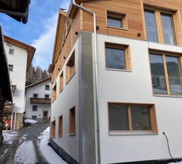 Ravaisch Apartamento | Chasa Siringia EG