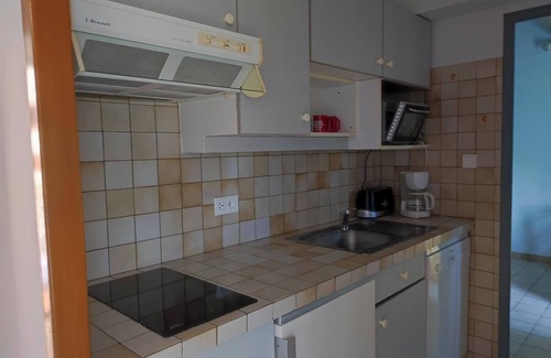 Chassiers Apartamento | Chassiers, Southern Ardèche, 30m² apartment, for 4 people max and shared pool