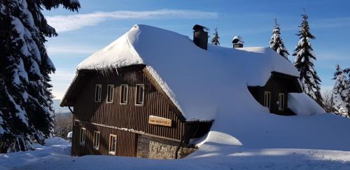 Bedrichov Chalet De Esquí | Chata Magistrála