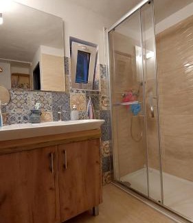 Klokocov Cabina | Chata pod lípou Bílý Kříž