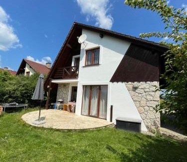 Liptovsky Trnovec Casa | Chata pri jazere
