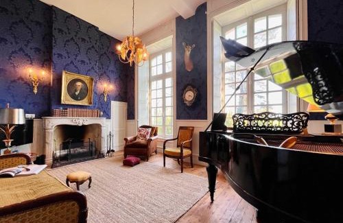 Saint-Germain-de-Varreville Casa | Chateau de Gourmont Dream Stay in a Norman Castle