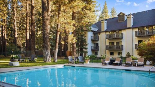 Big Bear Lake Hotel | Chateau Big Bear Boutique Hotel, BW Signature Collection
