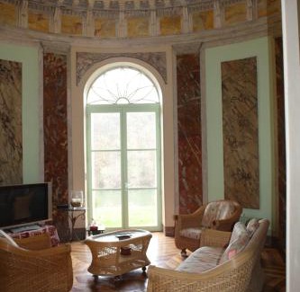 Roquemaure Casa | Chateau Castelrives