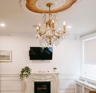 Connellsville Hotel | Chateau Connellsville Eclectic Homage Suite