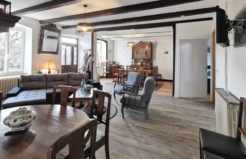 Domeyrat Casa | Chateau / Country House