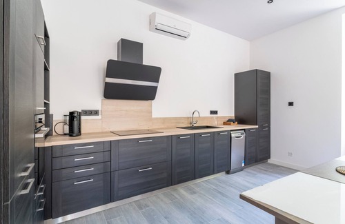 Miramas Apartamento | Chateau de Couvent - Apartamento para 4 personas junto al campo de golf