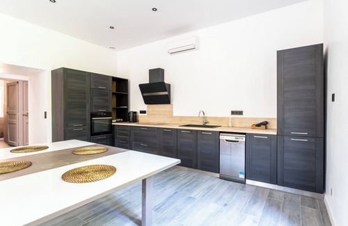 Miramas Apartamento | Chateau de Couvent - Apartamento para 4 personas junto al campo de golf