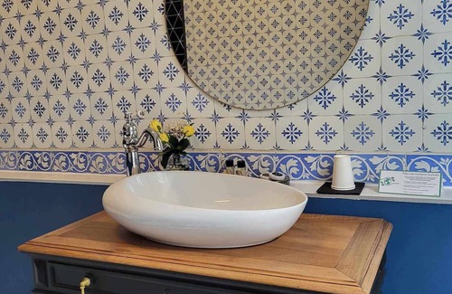 Cluis Casa | Chateau de la Rose