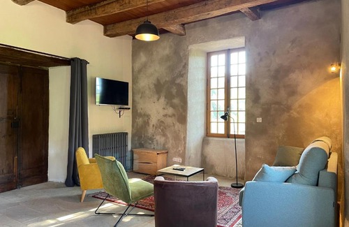 Marnhagues-et-Latour Apartamento | Chateau de Latour sur Sorgue