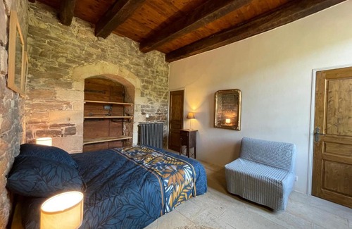 Marnhagues-et-Latour Apartamento | Chateau de Latour sur Sorgue