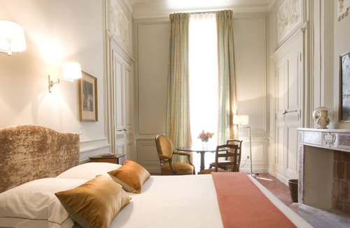 St.-Remy-de-Provence Hotel | Chateau de Roussan