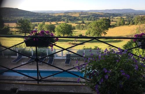 Sommant Cama Y Desayuno | Chateau de Vareilles