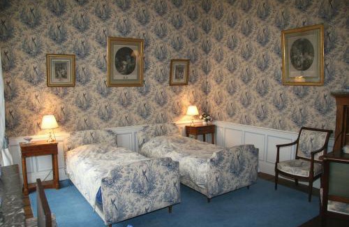 Nouic Cama Y Desayuno | Chateau du Fraisse