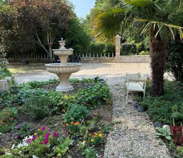 Bayon-sur-Gironde Cama Y Desayuno | Chateau La Croix De Millorit