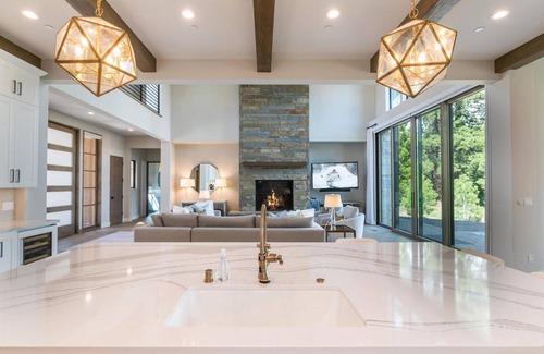 Ponderosa Palisades Casa | Chateau on Carson Range. Private Hot Tub, Golf & Exclusive Club Amenities!