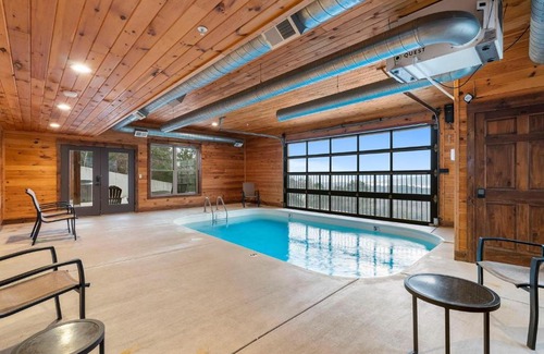 Table Rock Casa | Chateau on the Cove