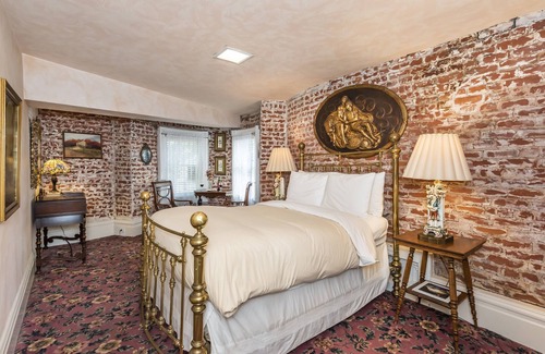 Western Addition Cama Y Desayuno | Chateau Tivoli B&B