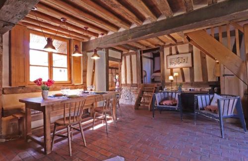 Saint-Evroult-de-Montfort Casa | Chaumière typique avec jardin, animaux admis, WIFI inclus - FR-1-497-202
