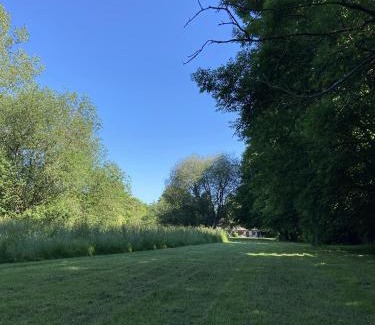 Paroisse Notre-Dame-des-Vallons Casa | Chaumière de famille