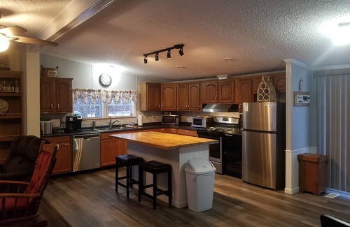 Dewittville Casa | Chautauqua country home. Boat, snowmobile, fishing, wineries, family get away.