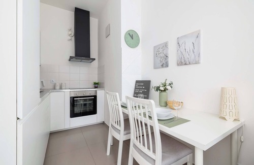 Pradnik Bialy Apartamento | Chełmońskiego 142 | Comfortable Apartment | Garage